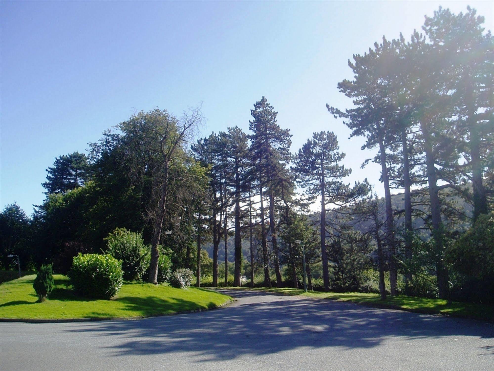 Bryn Howel Hotel Llangollen Exterior photo
